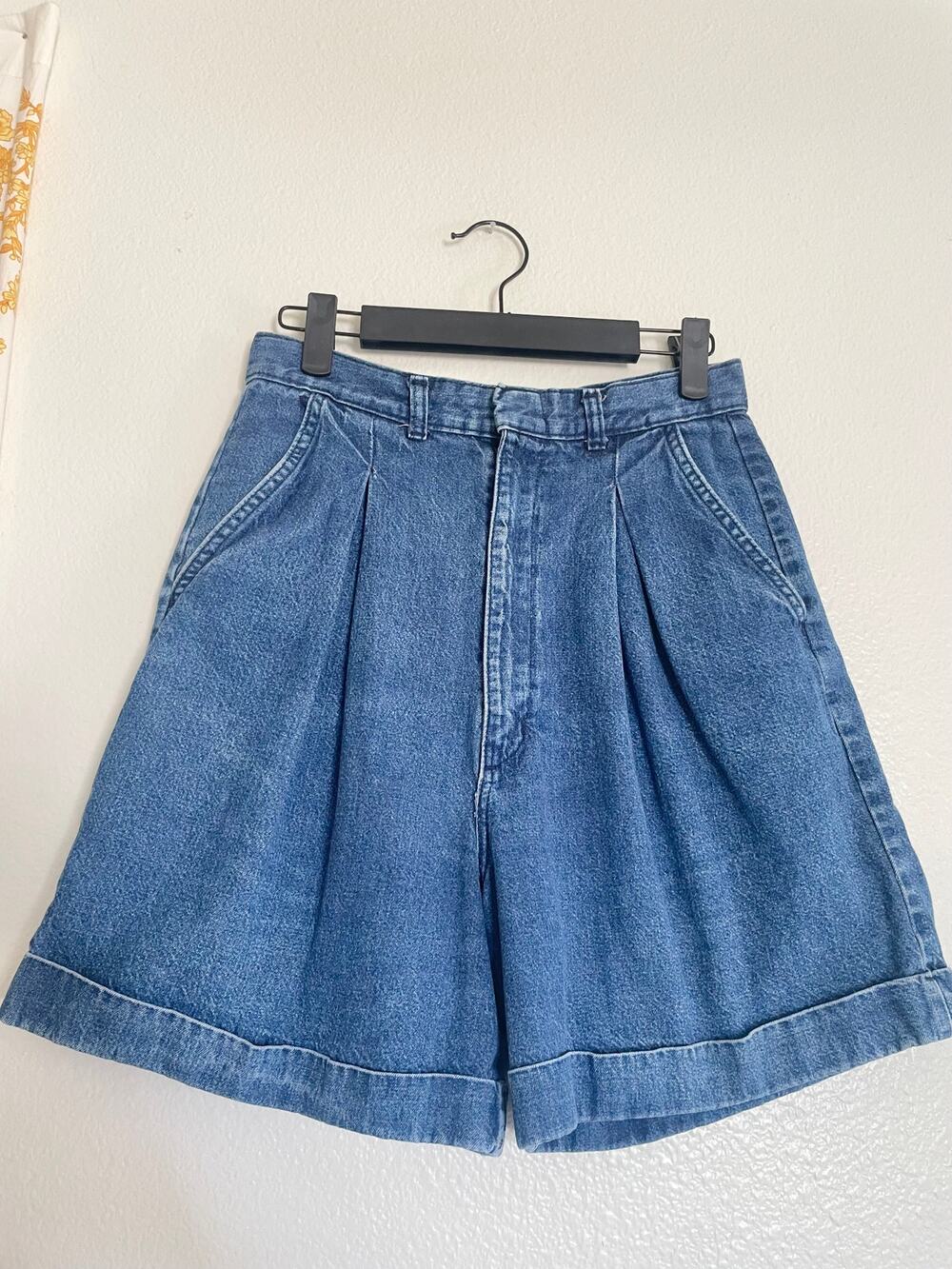 Vintage 80s Congo Trader Pleated Denim Shorts High Waist Made in USA Size 10